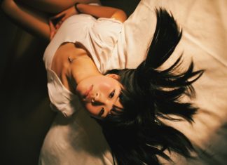 Jak wybierać szkła kontaktowe?