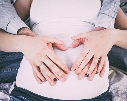 Jak wywołać poród