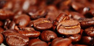 Jak długo piec babkę w silikonowej formie?