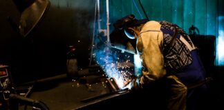 Dlaczego spawarka klei elektrody?