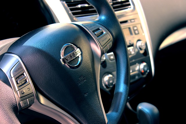 Ile pali Nissan Almera N16? Ile pali Nissan Almera N16?