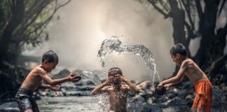 Dlaczego nie można się kąpać w fontannie?