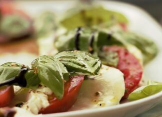 Czy ocet usuwa glony?