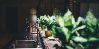 Jaka woda Lepsza z kranu czy z butelki?