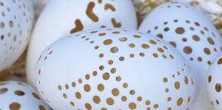 Jak zrobić wydmuszkę z jajka bez dmuchania?