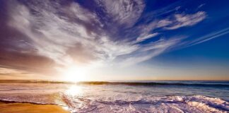 Czy Piana PUR może dotykać membrany?